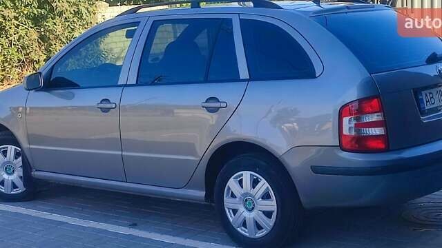 Сірий Шкода Фабія, об'ємом двигуна 1.39 л та пробігом 227 тис. км за 3750 $, фото 9 на Automoto.ua