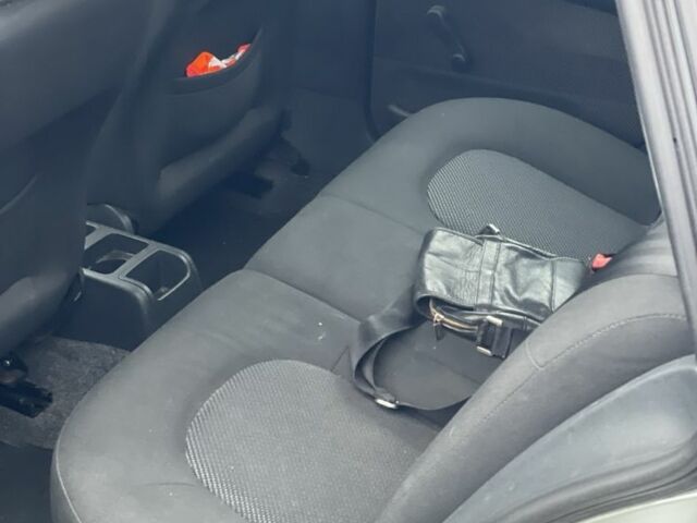 Серый Шкода Фабия, объемом двигателя 1.4 л и пробегом 226 тыс. км за 4550 $, фото 6 на Automoto.ua