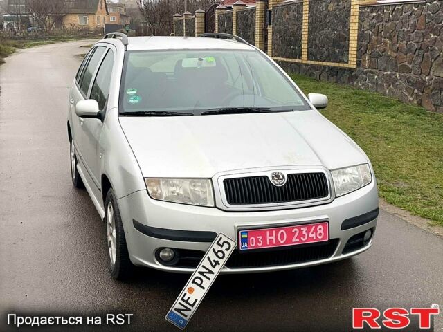 Серый Шкода Фабия, объемом двигателя 1.4 л и пробегом 226 тыс. км за 4550 $, фото 2 на Automoto.ua