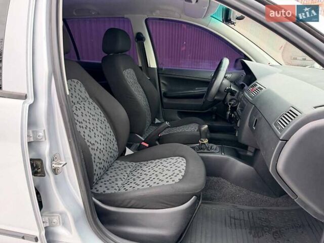 Серый Шкода Фабия, объемом двигателя 1.2 л и пробегом 246 тыс. км за 3290 $, фото 9 на Automoto.ua