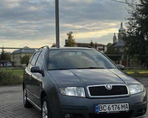 Сірий Шкода Фабія, об'ємом двигуна 1.39 л та пробігом 252 тис. км за 5200 $, фото 11 на Automoto.ua