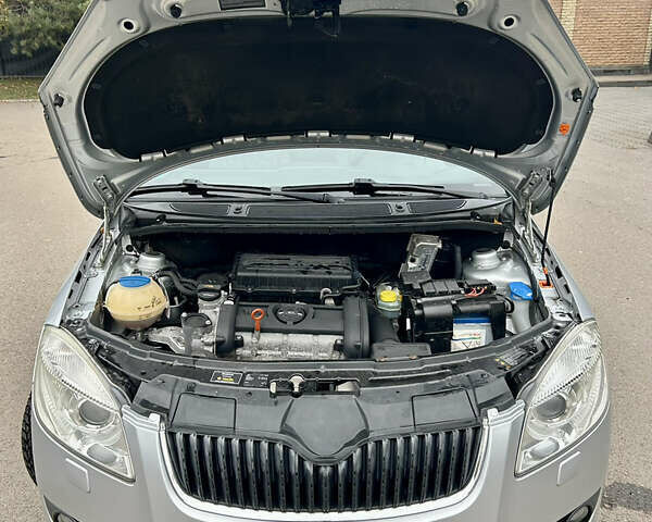 Серый Шкода Фабия, объемом двигателя 1.6 л и пробегом 247 тыс. км за 5150 $, фото 36 на Automoto.ua