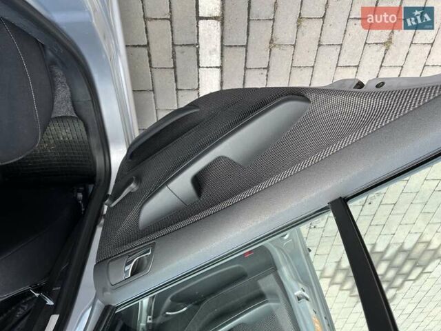 Сірий Шкода Фабія, об'ємом двигуна 1.42 л та пробігом 241 тис. км за 3800 $, фото 18 на Automoto.ua