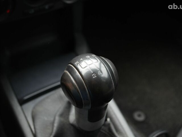 Серый Шкода Фабия, объемом двигателя 1.4 л и пробегом 256 тыс. км за 3500 $, фото 7 на Automoto.ua