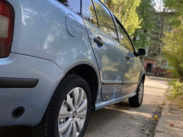 Сірий Шкода Фабія, об'ємом двигуна 1.4 л та пробігом 295 тис. км за 3500 $, фото 4 на Automoto.ua