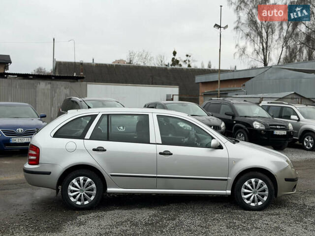 Сірий Шкода Фабія, об'ємом двигуна 1.42 л та пробігом 370 тис. км за 3300 $, фото 16 на Automoto.ua