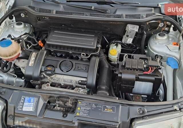 Сірий Шкода Фабія, об'ємом двигуна 1.4 л та пробігом 174 тис. км за 4650 $, фото 5 на Automoto.ua