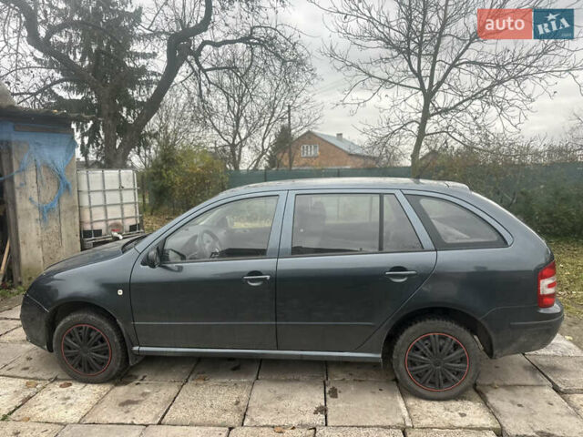 Сірий Шкода Фабія, об'ємом двигуна 1.2 л та пробігом 217 тис. км за 2950 $, фото 1 на Automoto.ua
