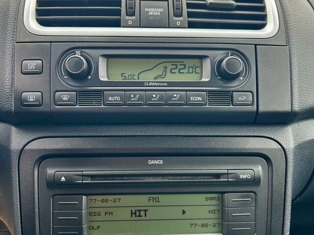 Серый Шкода Фабия, объемом двигателя 1.6 л и пробегом 247 тыс. км за 5350 $, фото 13 на Automoto.ua