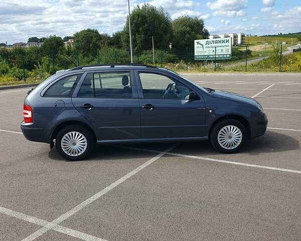 Серый Шкода Фабия, объемом двигателя 1.4 л и пробегом 200 тыс. км за 4900 $, фото 6 на Automoto.ua