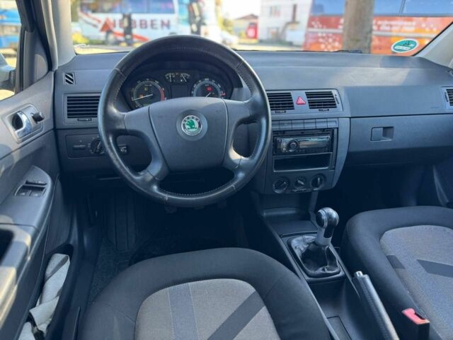 Сірий Шкода Фабія, об'ємом двигуна 1.4 л та пробігом 190 тис. км за 4250 $, фото 12 на Automoto.ua