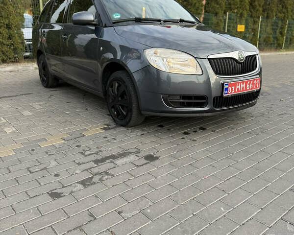 Сірий Шкода Фабія, об'ємом двигуна 1.6 л та пробігом 193 тис. км за 5900 $, фото 4 на Automoto.ua