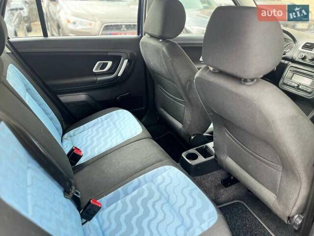 Серый Шкода Фабия, объемом двигателя 1.39 л и пробегом 204 тыс. км за 5799 $, фото 22 на Automoto.ua