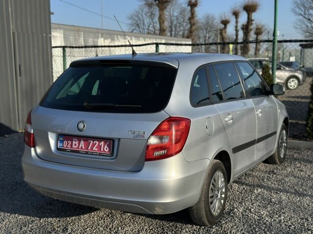 Серый Шкода Фабия, объемом двигателя 1.2 л и пробегом 212 тыс. км за 4800 $, фото 3 на Automoto.ua