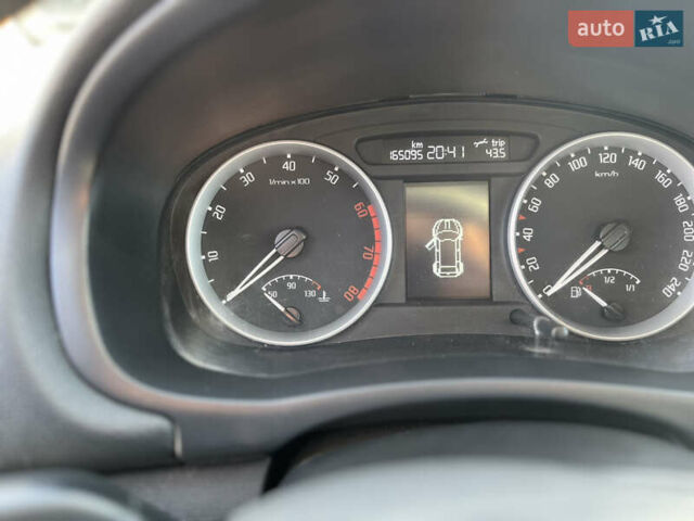 Сірий Шкода Фабія, об'ємом двигуна 1.6 л та пробігом 165 тис. км за 4600 $, фото 12 на Automoto.ua
