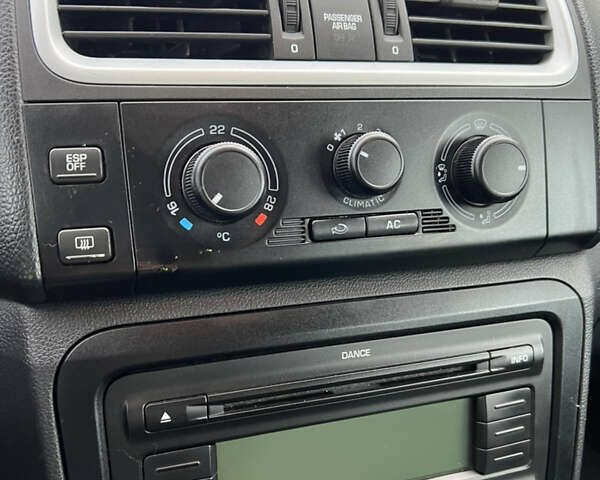 Шкода Фабия 2008 в Чернигове на Automoto.ua Серый Шкода Фабия, объемом двигателя 1.39 л и пробегом 240 тыс. км за 5600 $, фото 29 на Automoto.ua