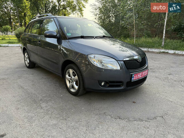 Сірий Шкода Фабія, об'ємом двигуна 1.6 л та пробігом 218 тис. км за 6100 $, фото 3 на Automoto.ua
