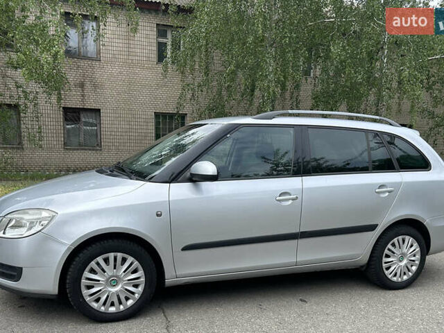 Серый Шкода Фабия, объемом двигателя 0 л и пробегом 230 тыс. км за 5499 $, фото 19 на Automoto.ua