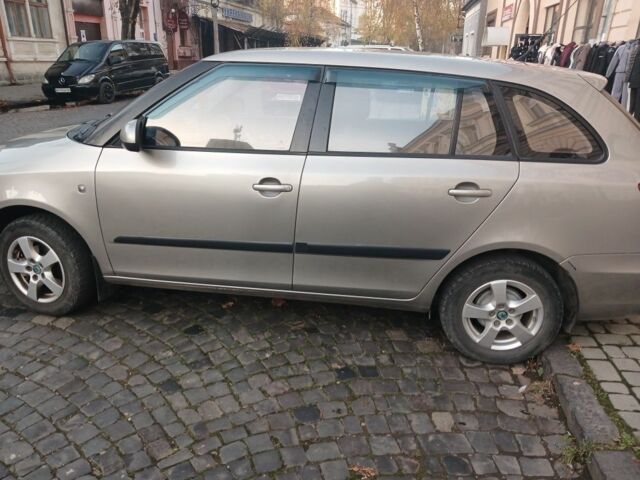 Сірий Шкода Фабія, об'ємом двигуна 0 л та пробігом 146 тис. км за 4650 $, фото 5 на Automoto.ua