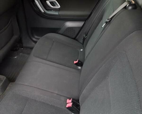 Сірий Шкода Фабія, об'ємом двигуна 1.39 л та пробігом 250 тис. км за 5300 $, фото 12 на Automoto.ua