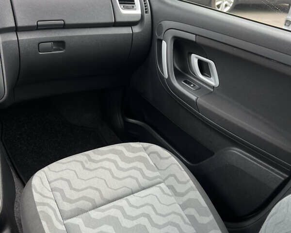 Шкода Фабия 2008 в Чернигове на Automoto.ua Серый Шкода Фабия, объемом двигателя 1.39 л и пробегом 240 тыс. км за 5600 $, фото 26 на Automoto.ua