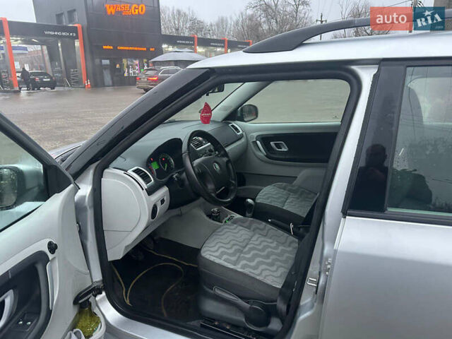 Сірий Шкода Фабія, об'ємом двигуна 1.39 л та пробігом 232 тис. км за 5700 $, фото 13 на Automoto.ua