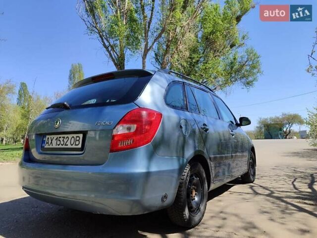 Серый Шкода Фабия, объемом двигателя 1.2 л и пробегом 322 тыс. км за 4500 $, фото 3 на Automoto.ua