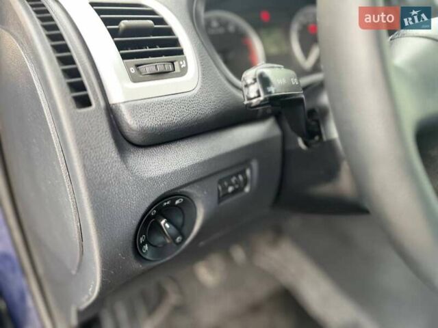 Серый Шкода Фабия, объемом двигателя 1.39 л и пробегом 204 тыс. км за 5799 $, фото 11 на Automoto.ua