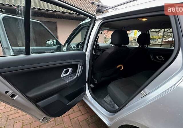 Серый Шкода Фабия, объемом двигателя 1.6 л и пробегом 213 тыс. км за 6700 $, фото 12 на Automoto.ua