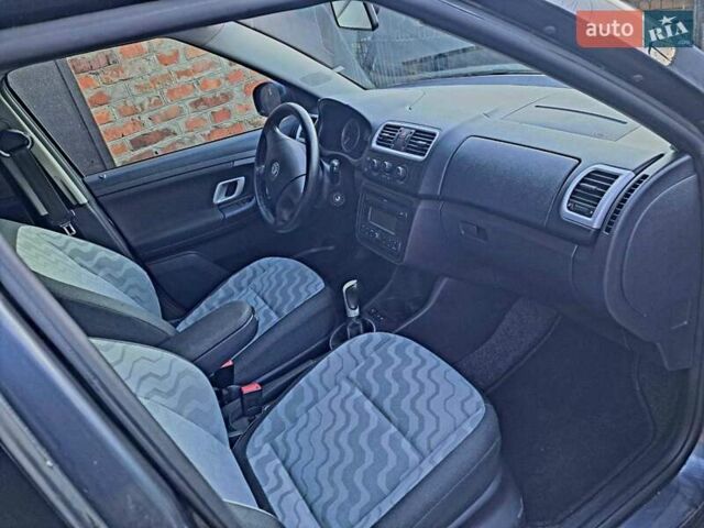 Сірий Шкода Фабія, об'ємом двигуна 1.4 л та пробігом 227 тис. км за 4999 $, фото 3 на Automoto.ua