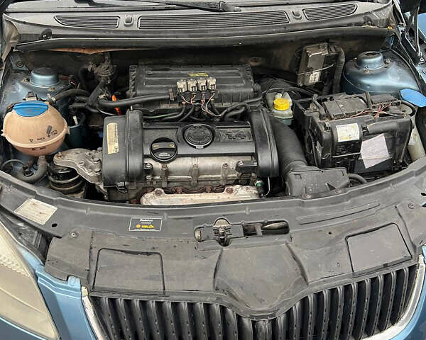 Серый Шкода Фабия, объемом двигателя 1.39 л и пробегом 274 тыс. км за 4700 $, фото 12 на Automoto.ua