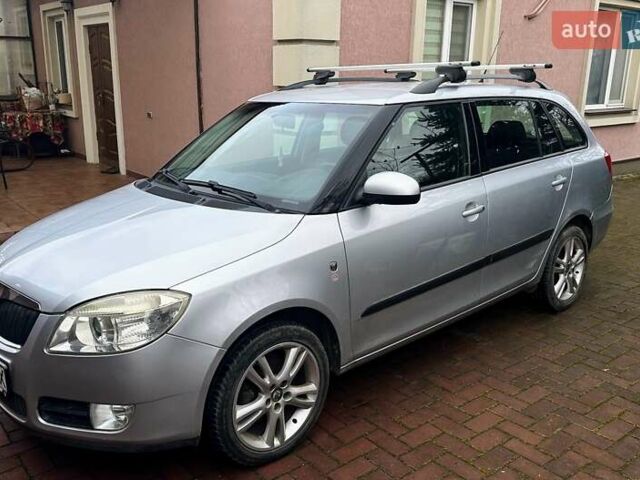 Серый Шкода Фабия, объемом двигателя 1.6 л и пробегом 213 тыс. км за 6700 $, фото 2 на Automoto.ua