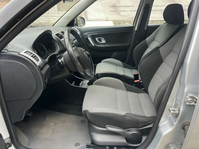 Серый Шкода Фабия, объемом двигателя 1.6 л и пробегом 211 тыс. км за 6800 $, фото 11 на Automoto.ua