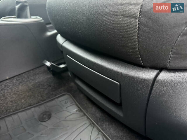 Сірий Шкода Фабія, об'ємом двигуна 1.6 л та пробігом 195 тис. км за 6500 $, фото 40 на Automoto.ua