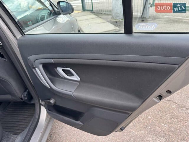 Серый Шкода Фабия, объемом двигателя 1.2 л и пробегом 162 тыс. км за 3990 $, фото 31 на Automoto.ua