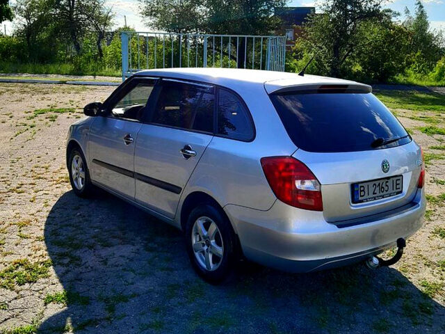 Сірий Шкода Фабія, об'ємом двигуна 1.2 л та пробігом 230 тис. км за 4500 $, фото 4 на Automoto.ua