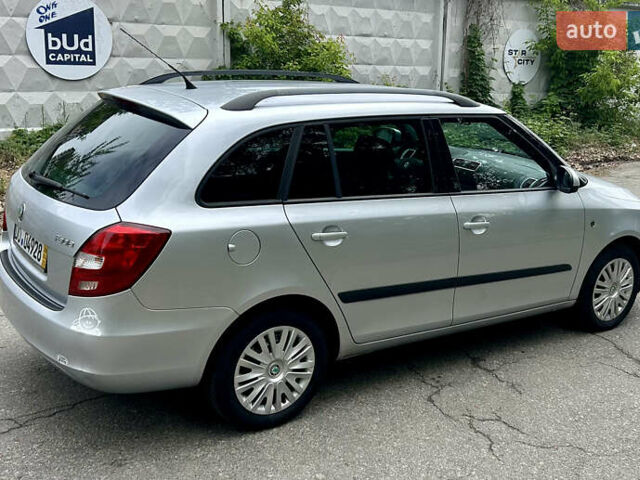 Серый Шкода Фабия, объемом двигателя 0 л и пробегом 230 тыс. км за 5499 $, фото 7 на Automoto.ua