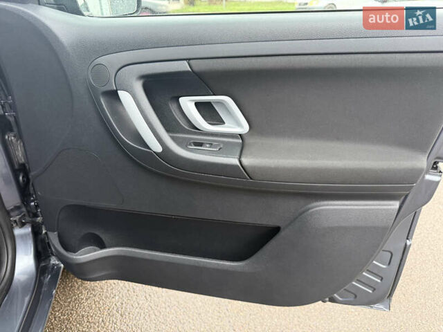 Сірий Шкода Фабія, об'ємом двигуна 1.6 л та пробігом 195 тис. км за 6500 $, фото 37 на Automoto.ua