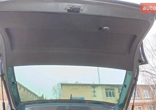 Серый Шкода Фабия, объемом двигателя 1.39 л и пробегом 232 тыс. км за 6500 $, фото 25 на Automoto.ua