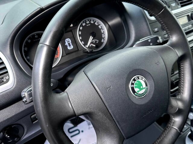 Шкода Фабия 2008 в Кривом Роге на Automoto.ua Серый Шкода Фабия, объемом двигателя 1.6 л и пробегом 151 тыс. км за 6900 $, фото 6 на Automoto.ua