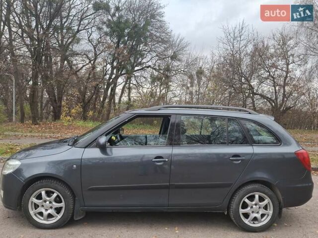 Сірий Шкода Фабія, об'ємом двигуна 1.6 л та пробігом 216 тис. км за 6700 $, фото 1 на Automoto.ua