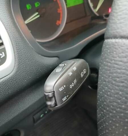 Серый Шкода Фабия, объемом двигателя 1.39 л и пробегом 232 тыс. км за 6500 $, фото 16 на Automoto.ua