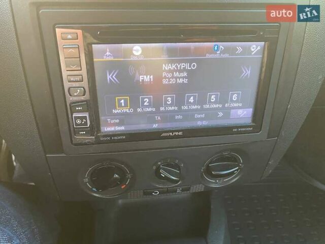 Сірий Шкода Фабія, об'ємом двигуна 1.39 л та пробігом 194 тис. км за 5500 $, фото 10 на Automoto.ua