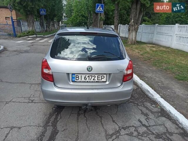 Серый Шкода Фабия, объемом двигателя 1.39 л и пробегом 230 тыс. км за 5200 $, фото 3 на Automoto.ua
