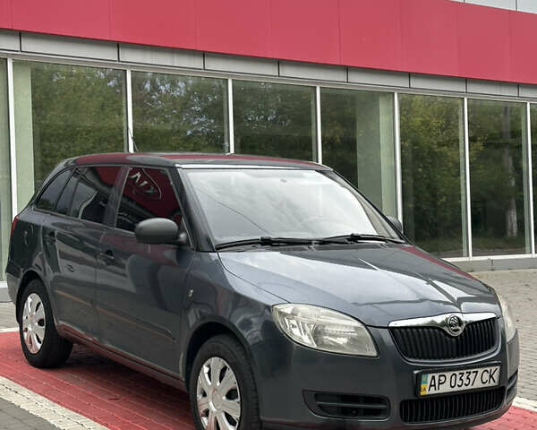 Сірий Шкода Фабія, об'ємом двигуна 1.2 л та пробігом 289 тис. км за 3800 $, фото 2 на Automoto.ua