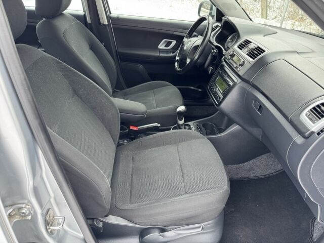 Серый Шкода Фабия, объемом двигателя 1.4 л и пробегом 209 тыс. км за 5550 $, фото 9 на Automoto.ua