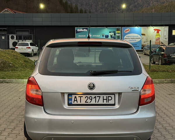 Сірий Шкода Фабія, об'ємом двигуна 1.42 л та пробігом 300 тис. км за 3990 $, фото 3 на Automoto.ua