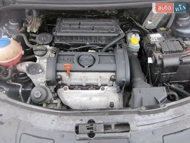 Серый Шкода Фабия, объемом двигателя 1.6 л и пробегом 180 тыс. км за 6500 $, фото 15 на Automoto.ua