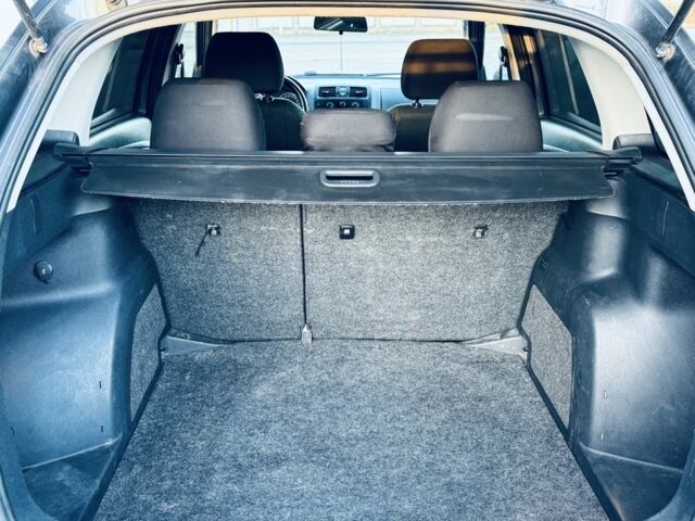 Сірий Шкода Фабія, об'ємом двигуна 1.4 л та пробігом 357 тис. км за 4600 $, фото 4 на Automoto.ua