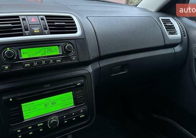 Серый Шкода Фабия, объемом двигателя 1.6 л и пробегом 213 тыс. км за 6700 $, фото 29 на Automoto.ua